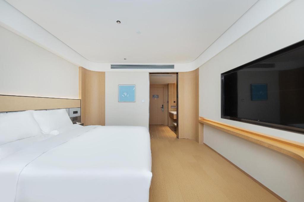 Ji Chongming Executive Center 3*