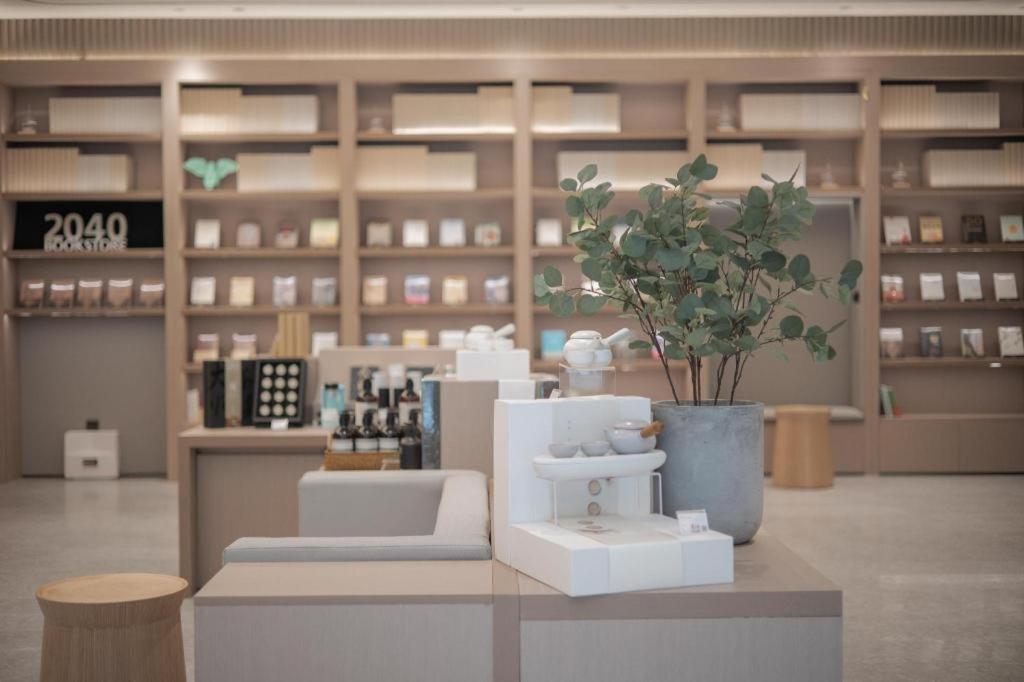Ji Chongming Executive Center Hotel